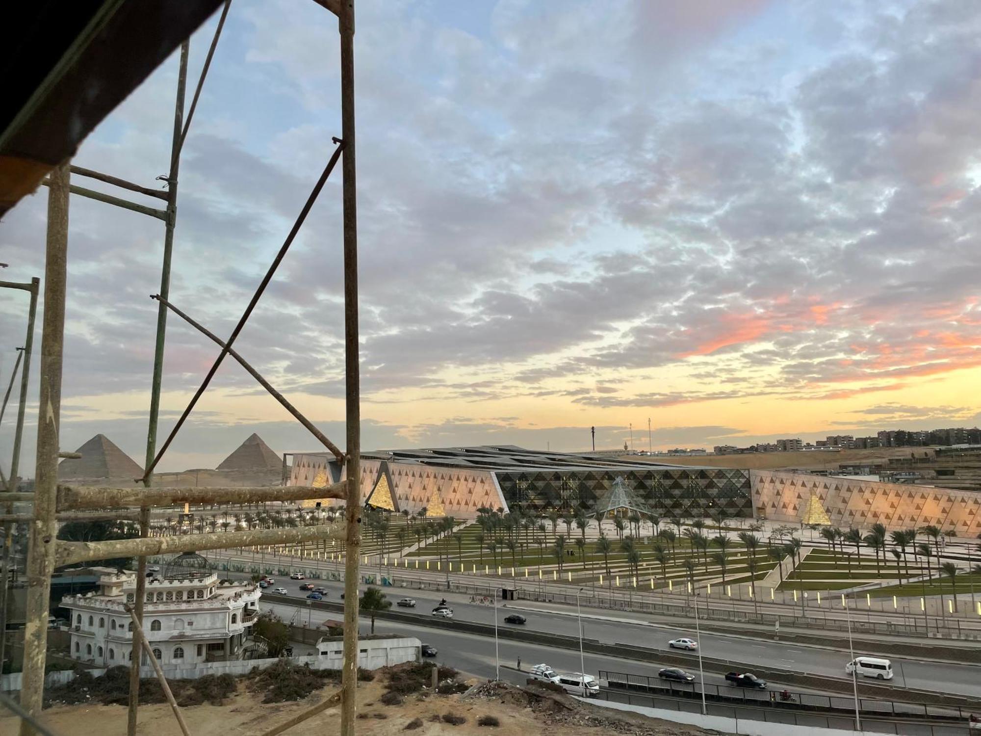 Pyramuse Inn Nazlat as Sammān Buitenkant foto